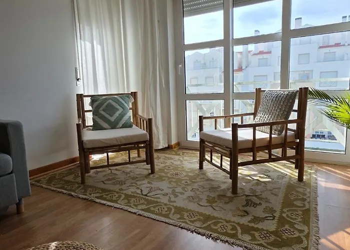 Maia Surf House - Al Apartment Ferrel (Leiria)