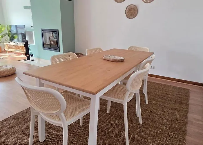 Maia Surf House - Al Apartment *